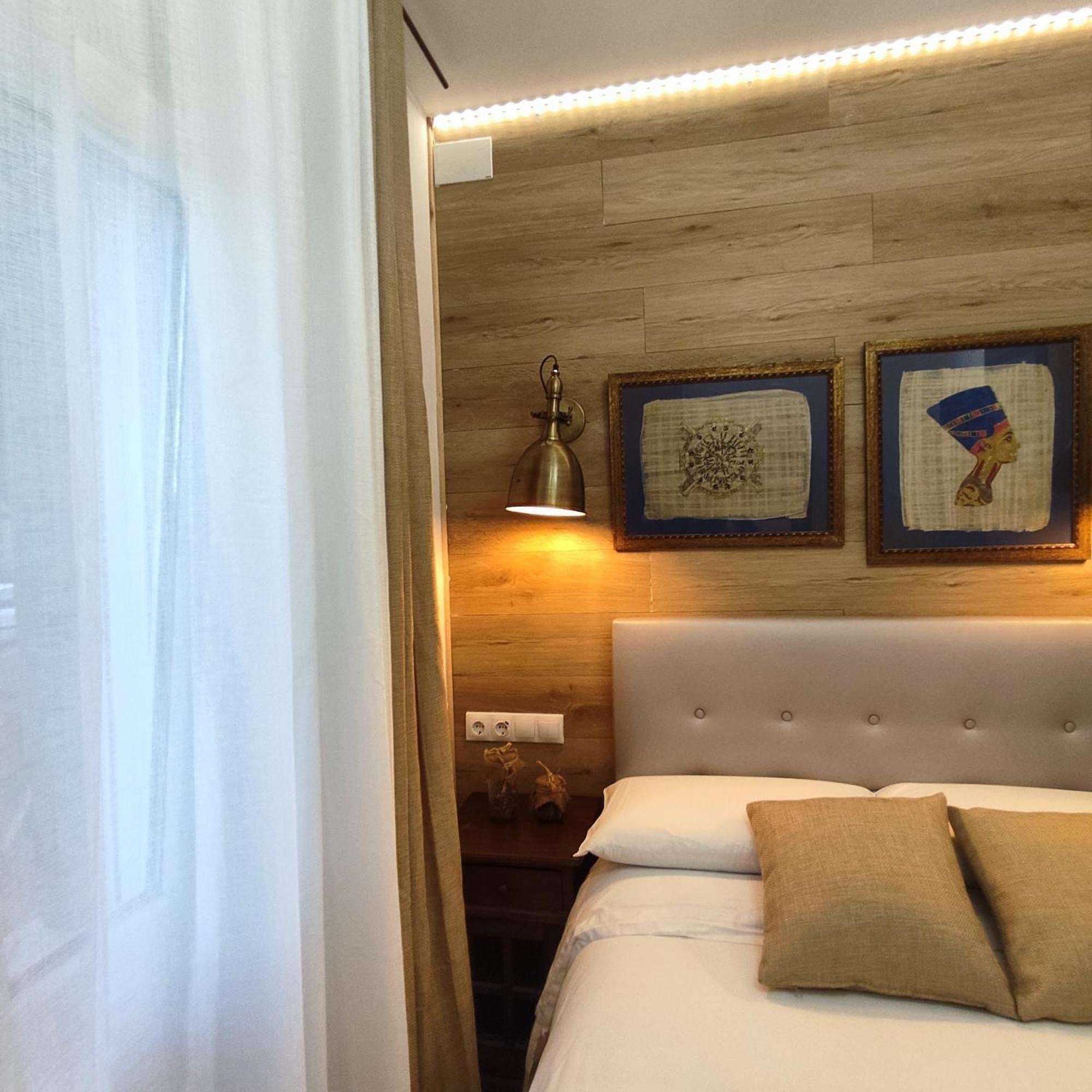 Studio Or Rooms With Private Bathroom Or Rooms With Shared Bathroom Barcelona Exteriör bild