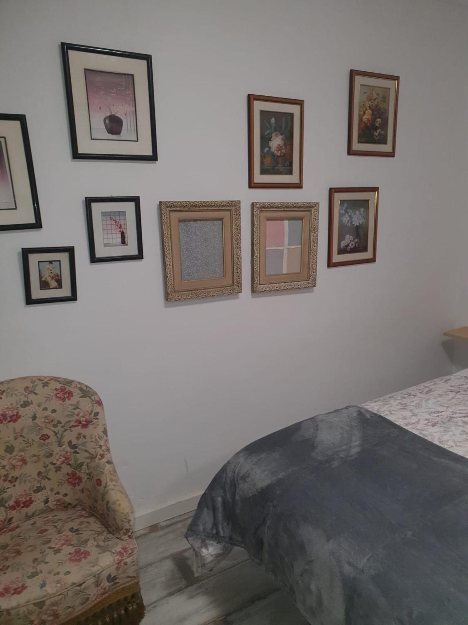 Studio Or Rooms With Private Bathroom Or Rooms With Shared Bathroom Barcelona Exteriör bild