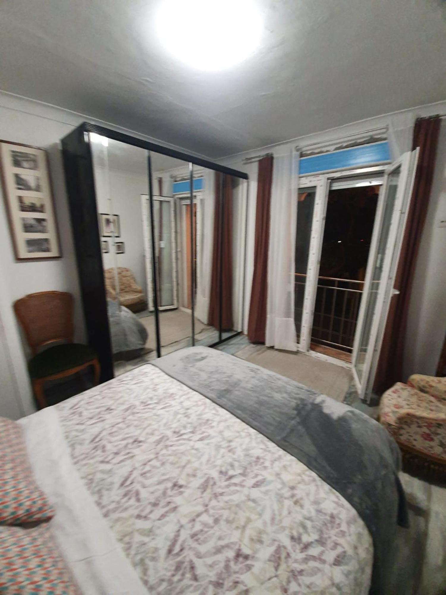 Studio Or Rooms With Private Bathroom Or Rooms With Shared Bathroom Barcelona Exteriör bild