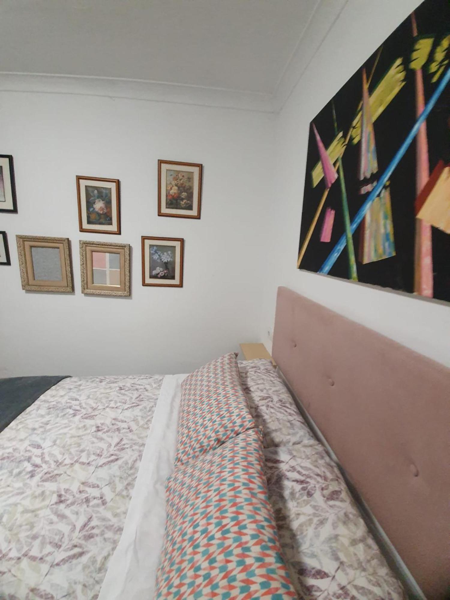 Studio Or Rooms With Private Bathroom Or Rooms With Shared Bathroom Barcelona Exteriör bild